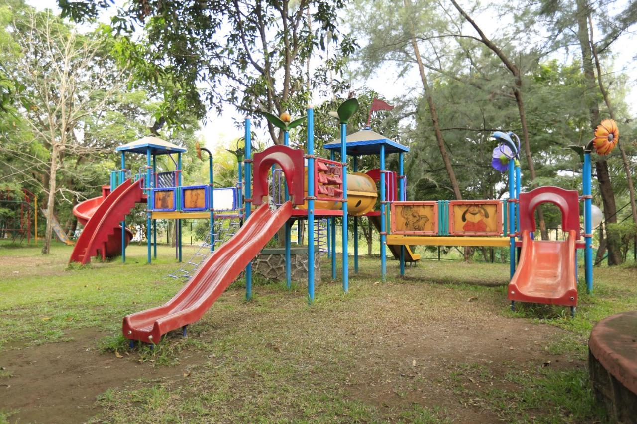 Pinewood Resort Karjat Exterior photo