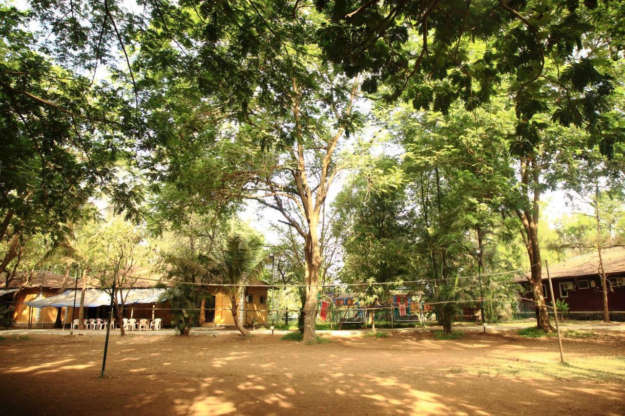 Pinewood Resort Karjat Exterior photo