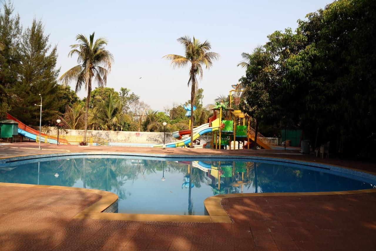 Pinewood Resort Karjat Exterior photo